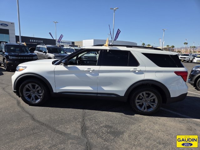Certified 2023 Ford Explorer XLT w/ Equipment Group 202A RWD image 4