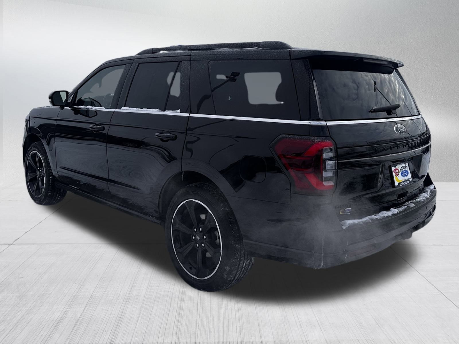 Certified 2023 Ford Expedition Limited image 5