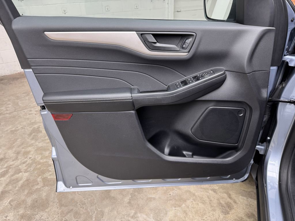 Certified 2022 Ford Escape SE w/ Convenience Package image 11