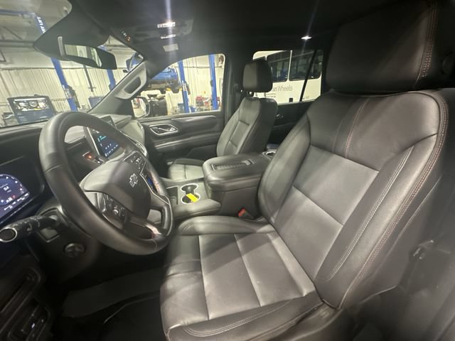 Used 2023 Chevrolet Tahoe RST w/ Luxury Package AWD/4WD image 17