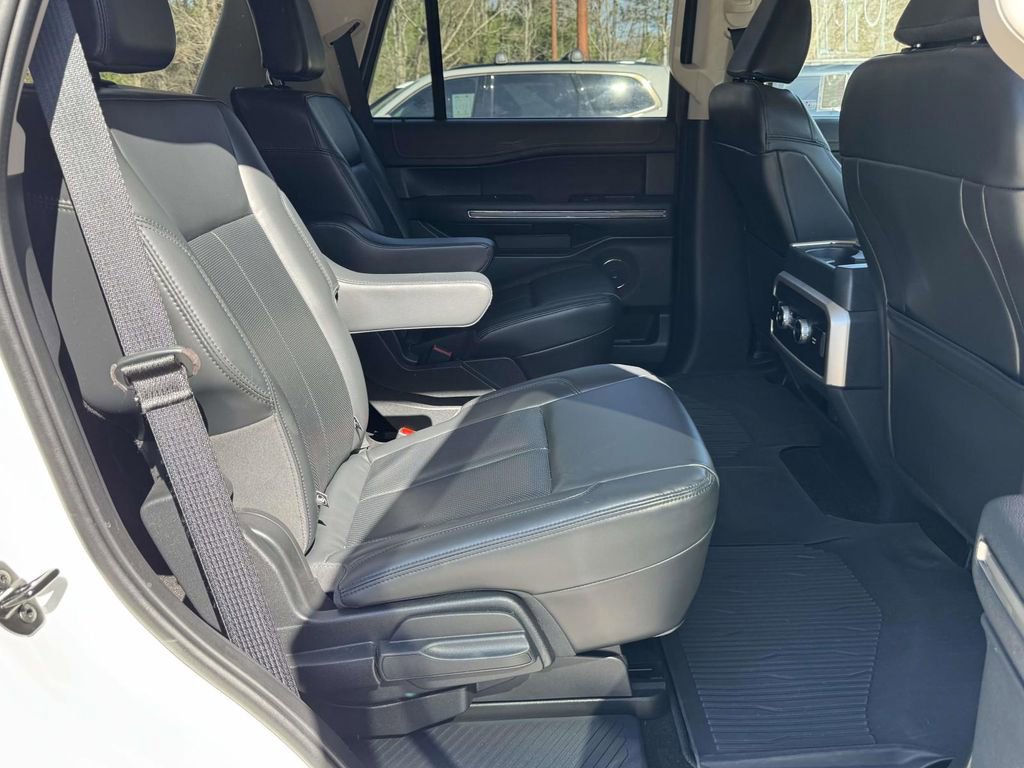 Certified 2022 Ford Expedition XLT image 19