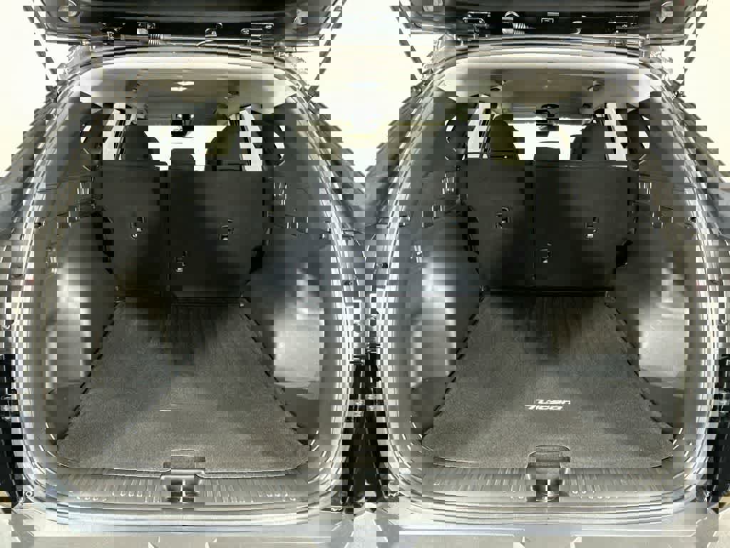 Used 2025 Hyundai Tucson SE FWD image 23