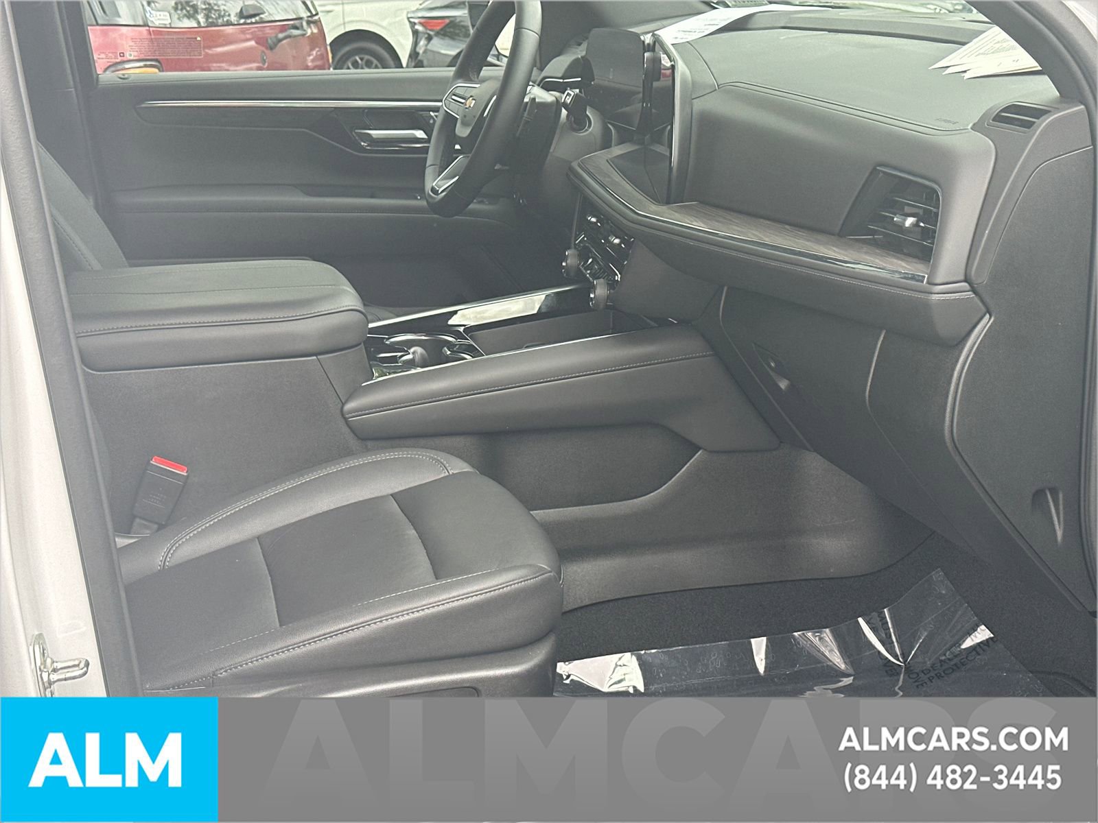 Used 2025 Chevrolet Tahoe LT AWD/4WD image 15