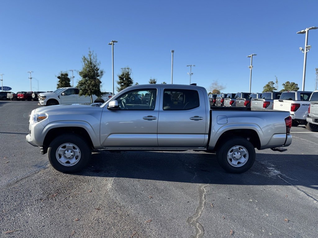 Used 2023 Toyota Tacoma SR image 4