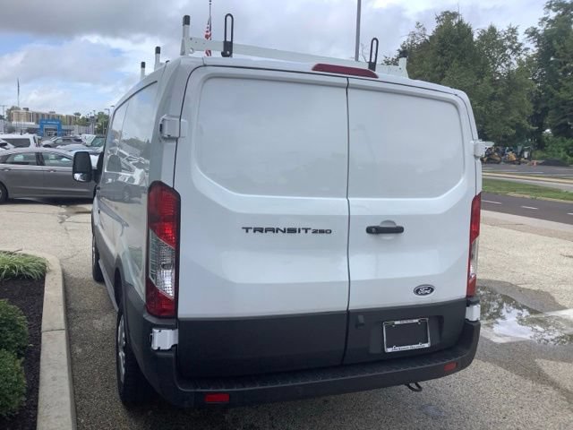 Certified 2026 Ford Transit 250 Low Roof w/ Exterior Upgrade Package RWD image 5