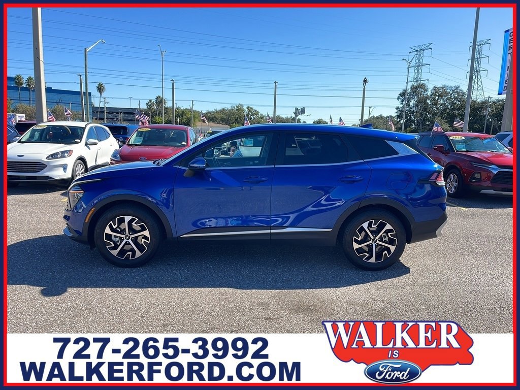 Used 2024 Kia Sportage EX image 4