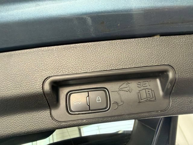 Certified 2020 Ford Explorer XLT w/ Equipment Group 202A AWD/4WD image 8