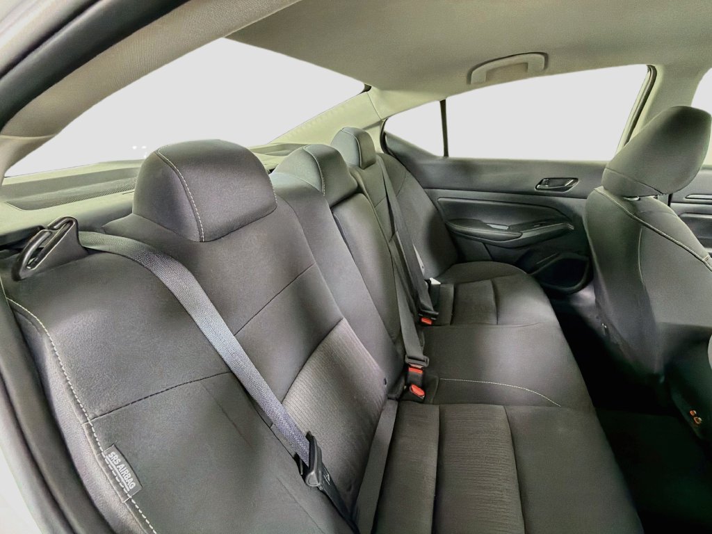 Used 2025 Nissan Altima 2.5 SV FWD image 26