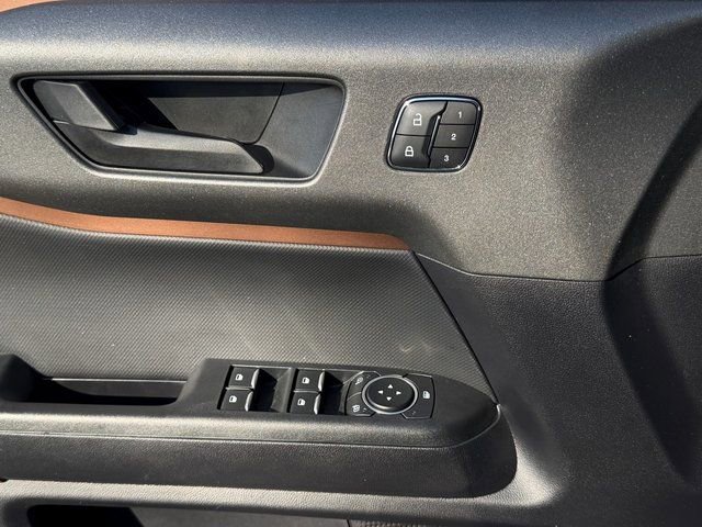 Certified 2025 Ford Bronco Sport Outer Banks w/ Outer Banks Tech Package+ AWD/4WD image 28