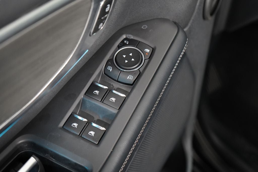 Certified 2025 Ford Expedition Platinum AWD/4WD image 19