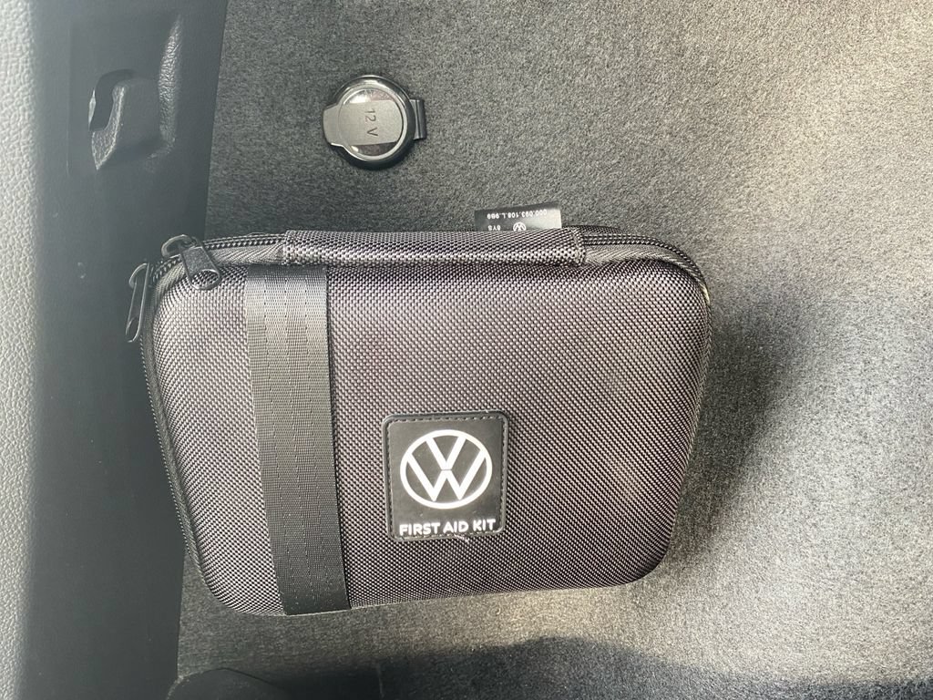 Used 2022 Volkswagen Taos SE AWD/4WD image 33