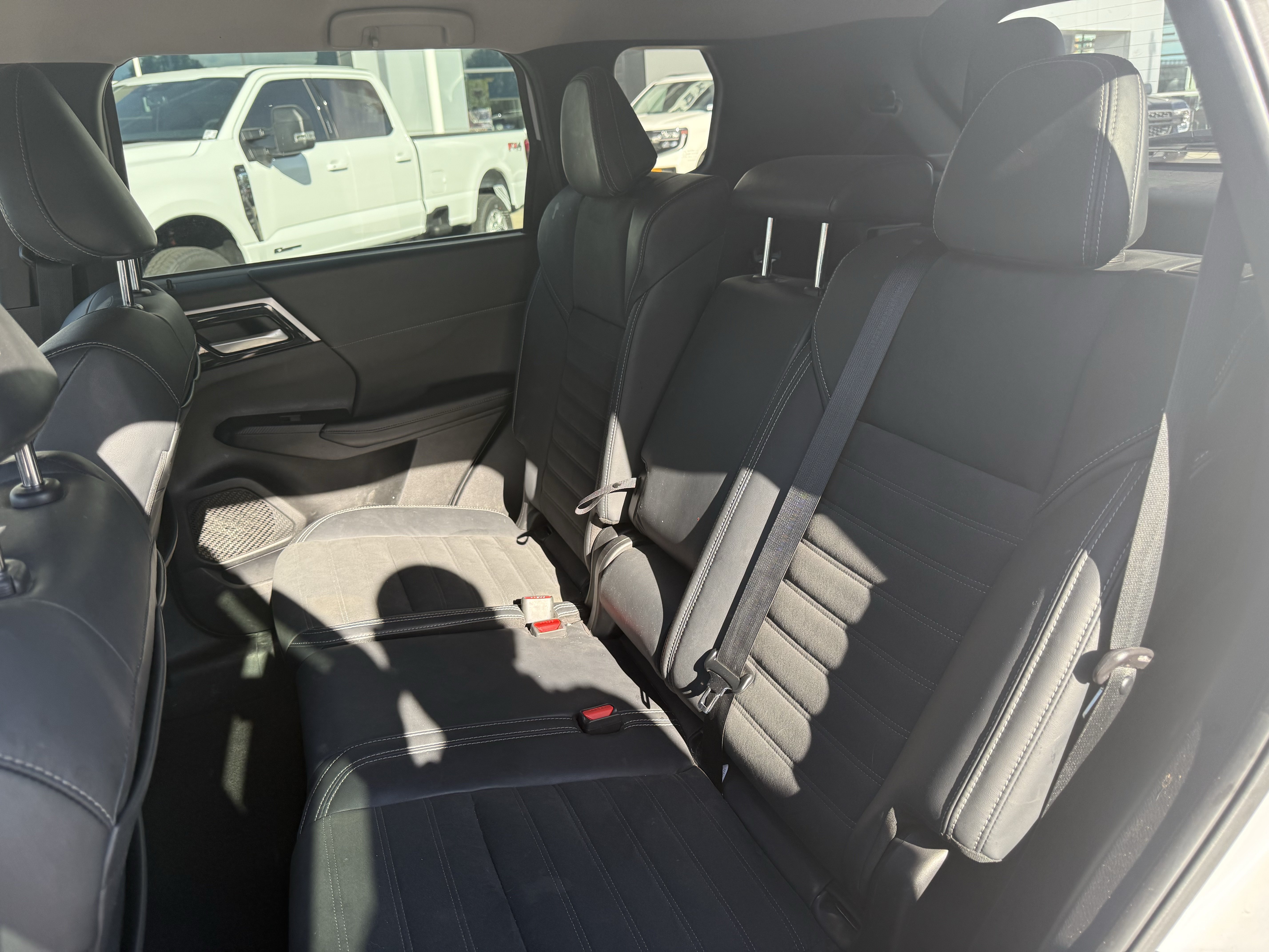 Used 2022 Mitsubishi Outlander SE AWD/4WD image 22