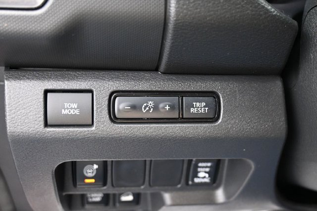 Used 2023 Nissan Frontier PRO-4X w/ Pro Convenience Package AWD/4WD image 24