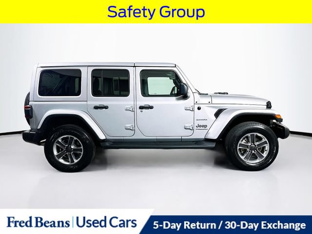 Used 2023 Jeep Wrangler Unlimited Sahara w/ LED Lighting Group AWD/4WD image 10