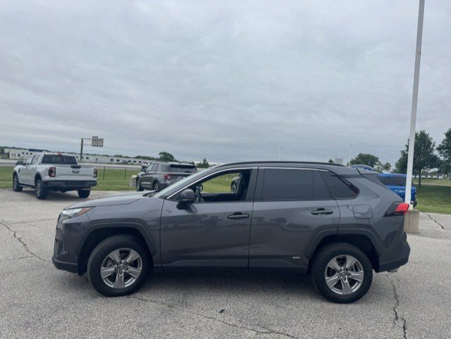 Used 2023 Toyota RAV4 LE AWD/4WD image 6