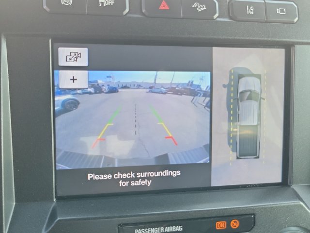Certified 2017 Ford F350 Platinum w/ Platinum Ultimate Package AWD/4WD image 26