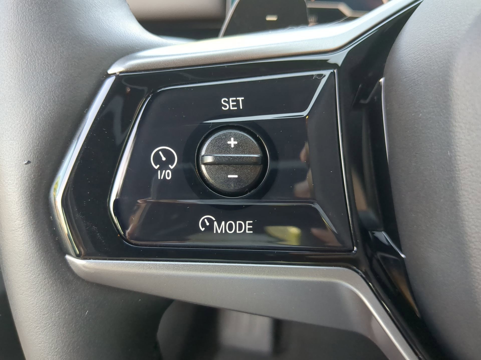 Used 2025 BMW 530i RWD image 66
