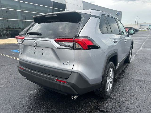 Used 2025 Toyota RAV4 LE AWD/4WD image 20
