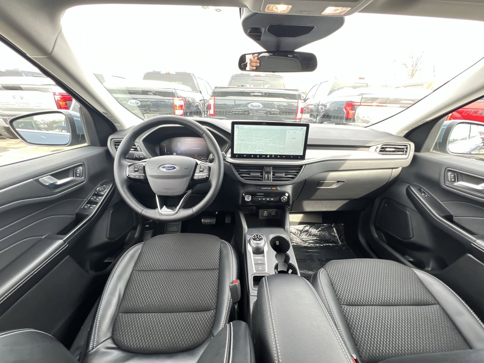 Certified 2025 Ford Escape SE image 23