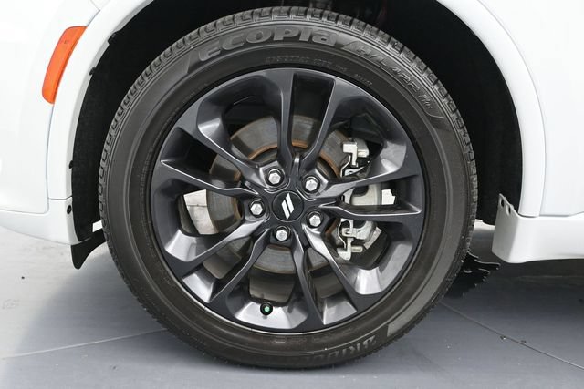 Used 2025 Dodge Durango GT w/ Blacktop Package RWD image 9