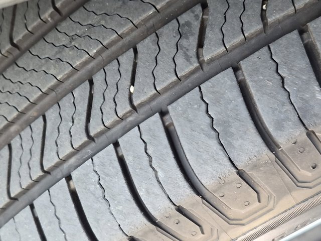 Certified 2023 Ford Explorer XLT RWD image 12