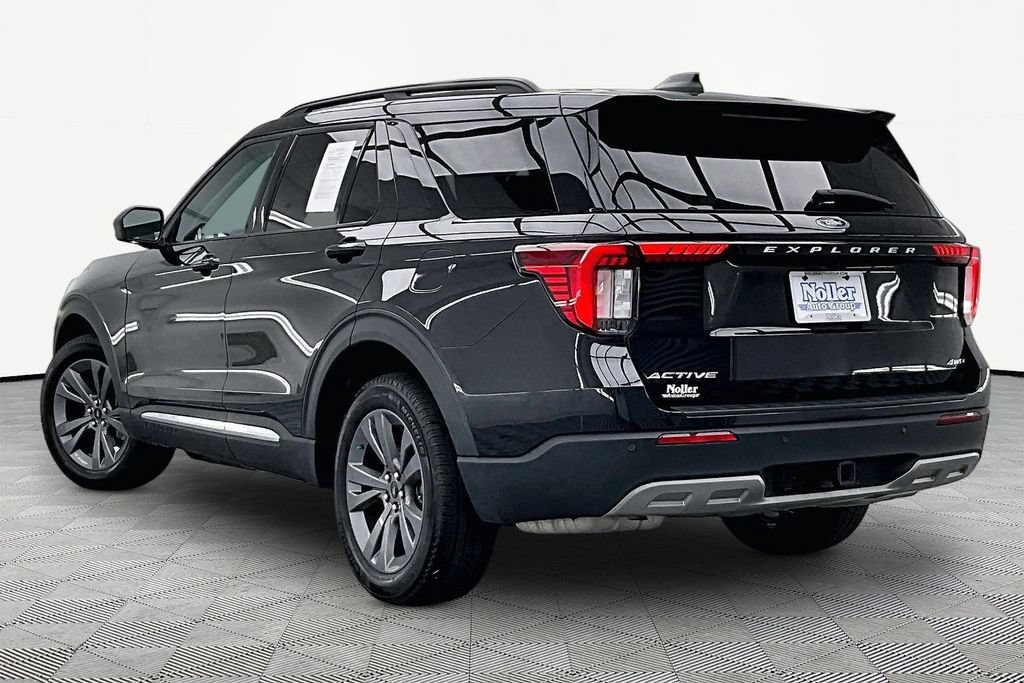 Certified 2025 Ford Explorer Active w/ Active Comfort Package AWD/4WD image 13