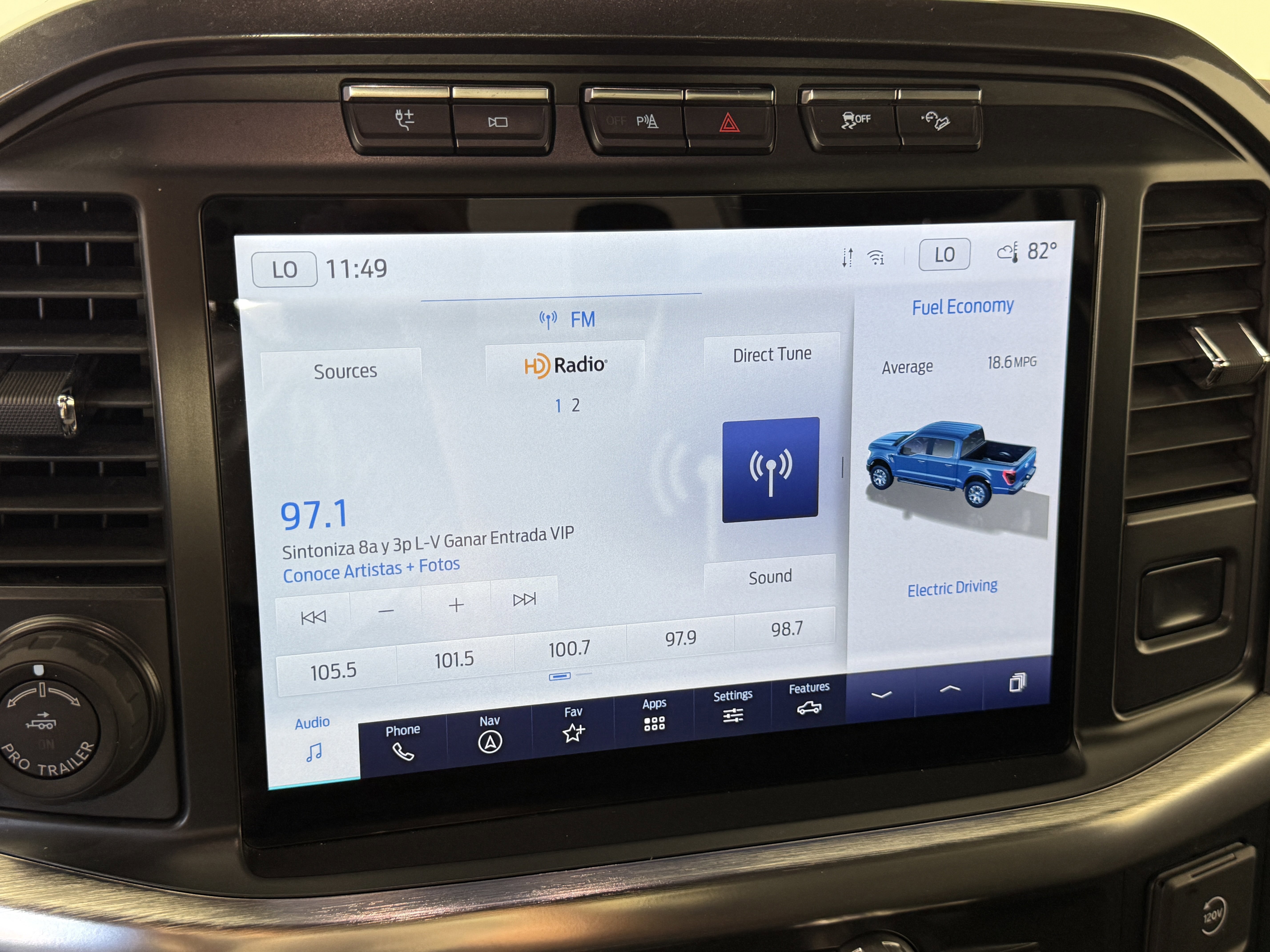 Certified 2022 Ford F150 Lariat w/ Equipment Group 502A High image 18