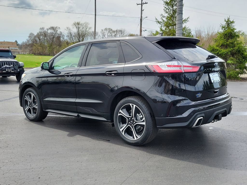 Certified 2022 Ford Edge ST w/ Equipment Group 401A AWD/4WD image 3