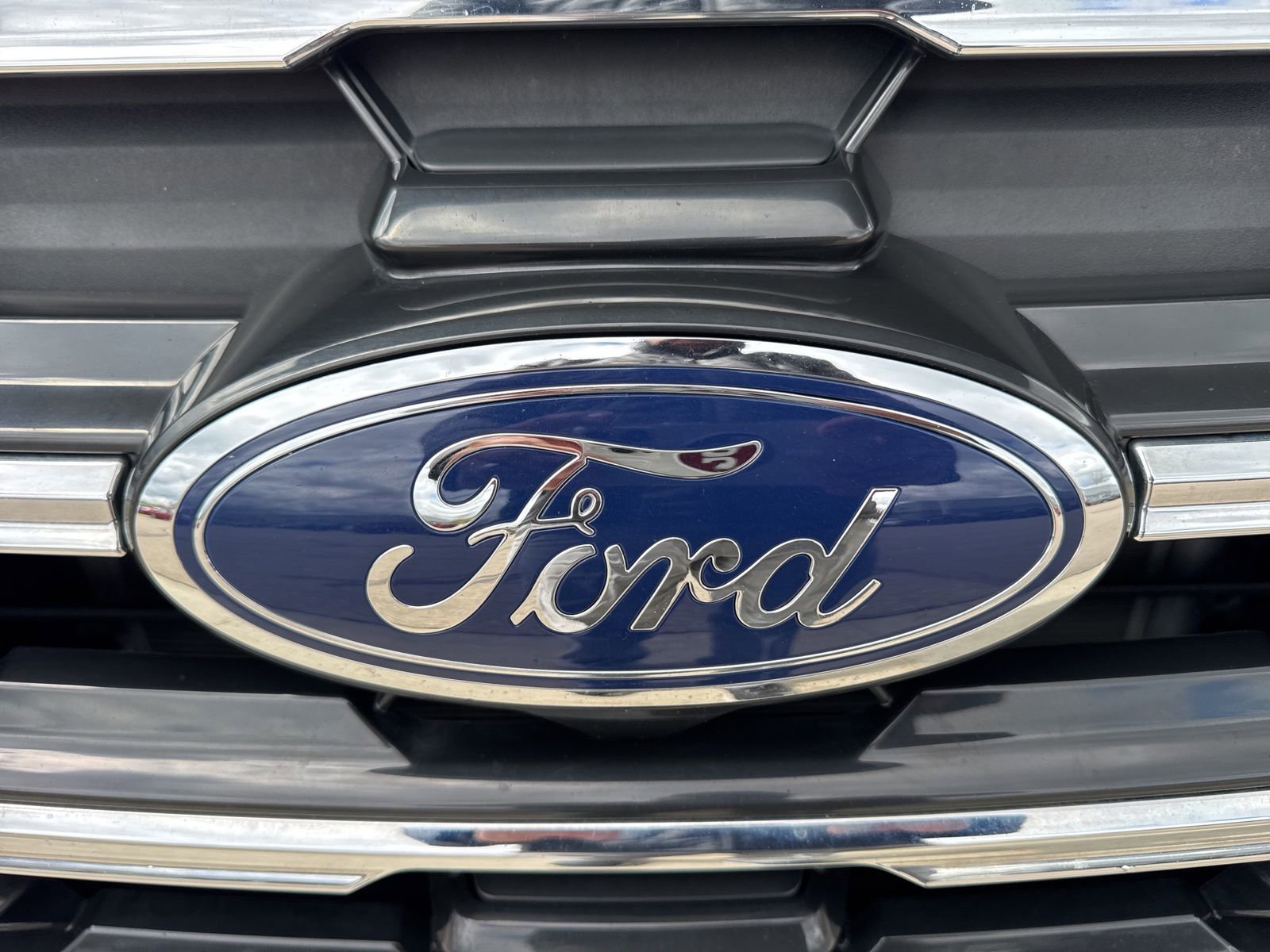 Certified 2025 Ford Explorer Active w/ Active Comfort Package AWD/4WD image 13