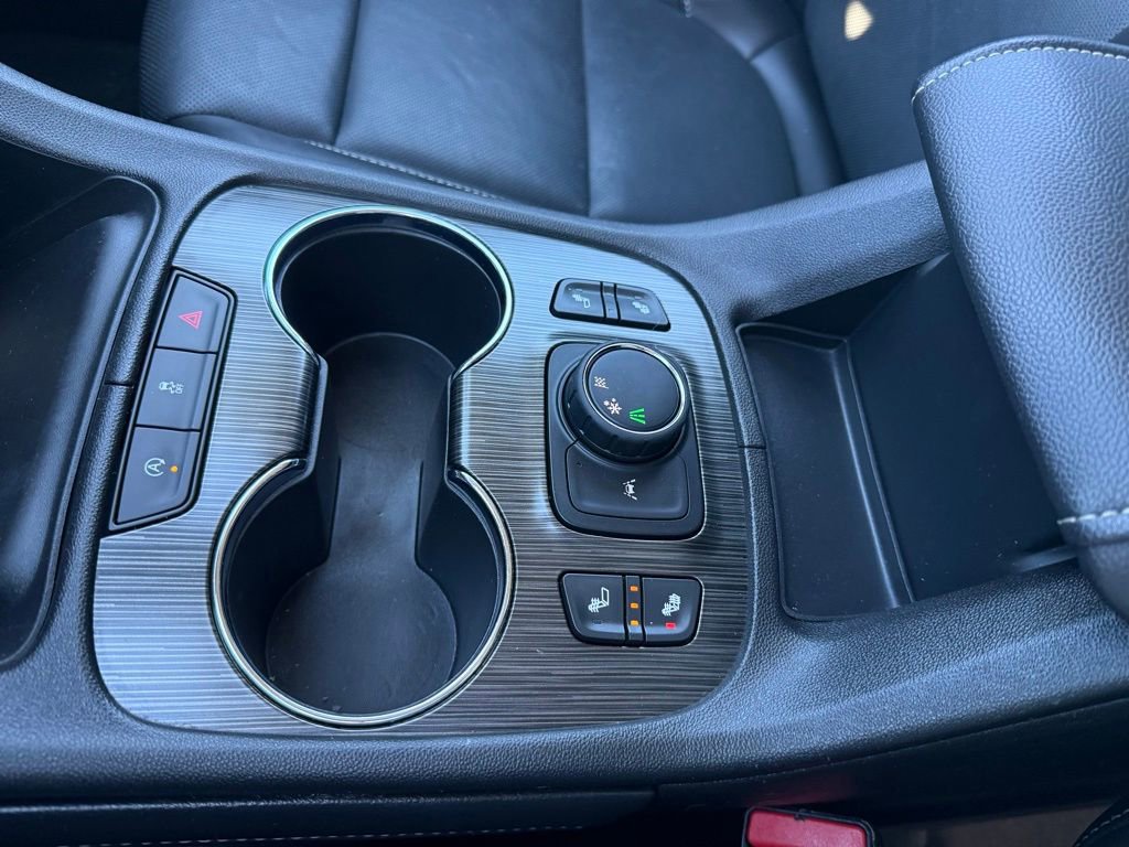 Used 2023 GMC Acadia SLT image 46