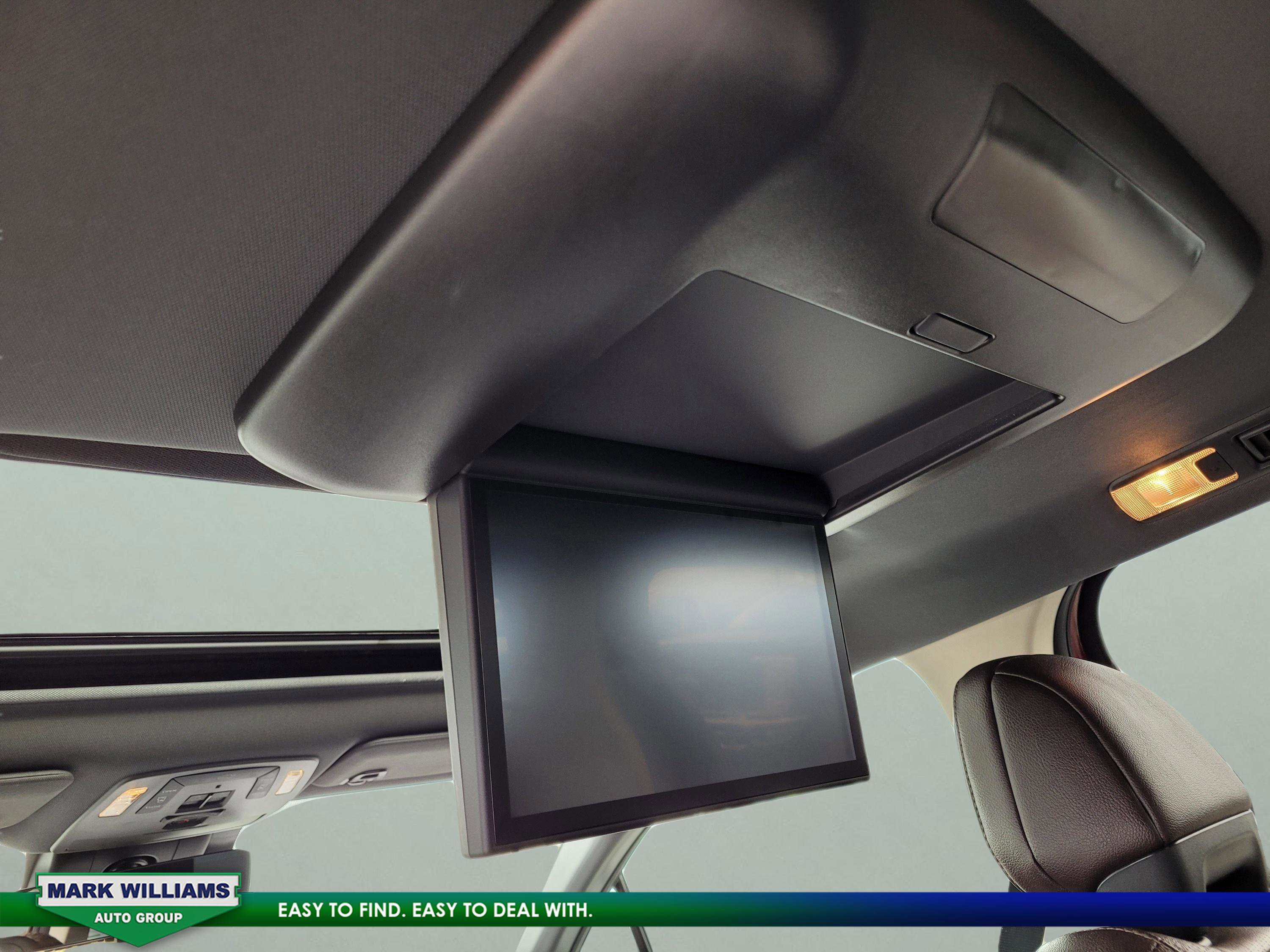 Used 2021 Toyota Sienna Platinum image 18