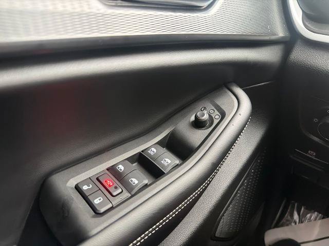 Used 2025 Jeep Grand Cherokee L Laredo AWD/4WD image 25