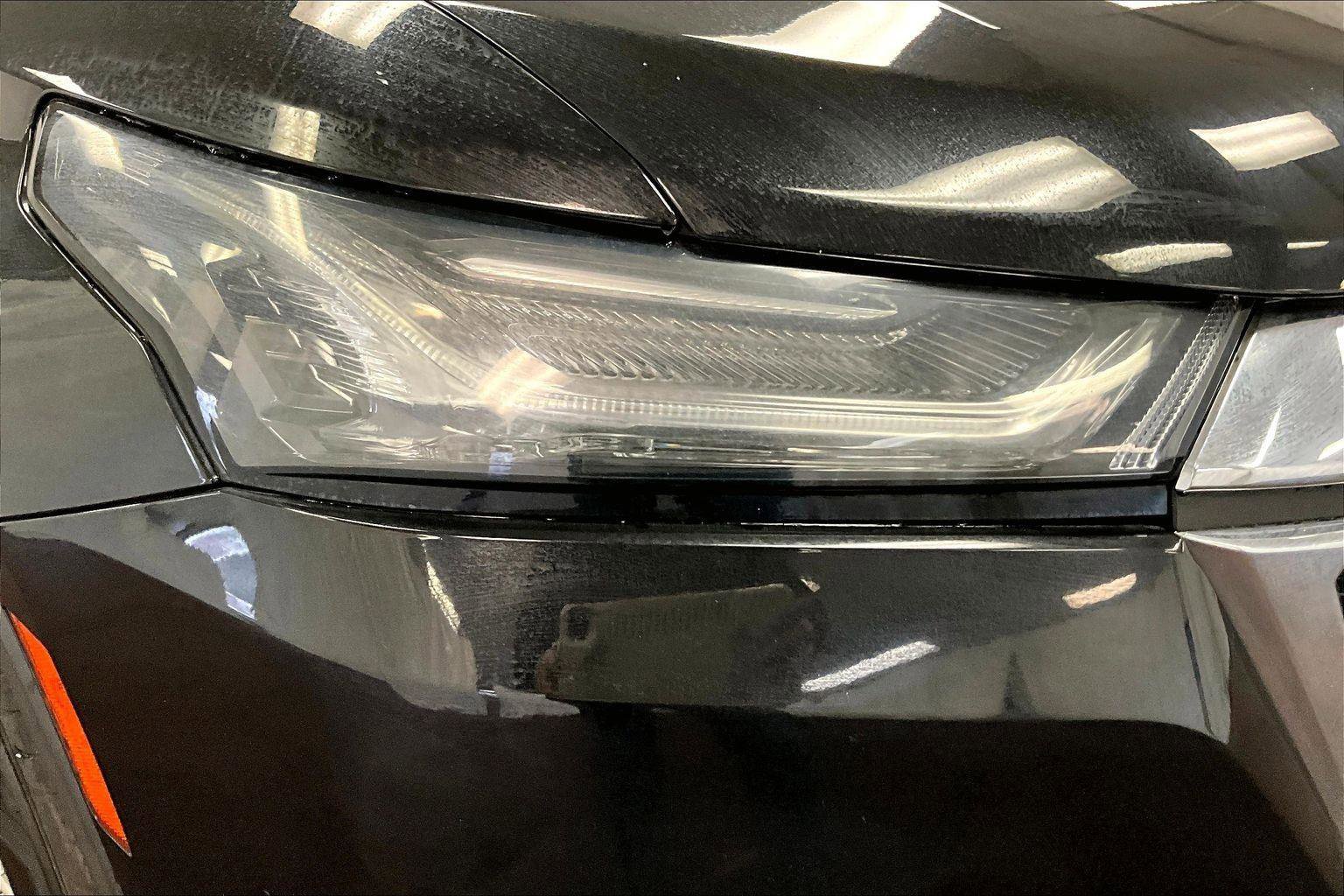 Used 2022 Chevrolet Traverse LT w/ LPO, Cargo Package image 28