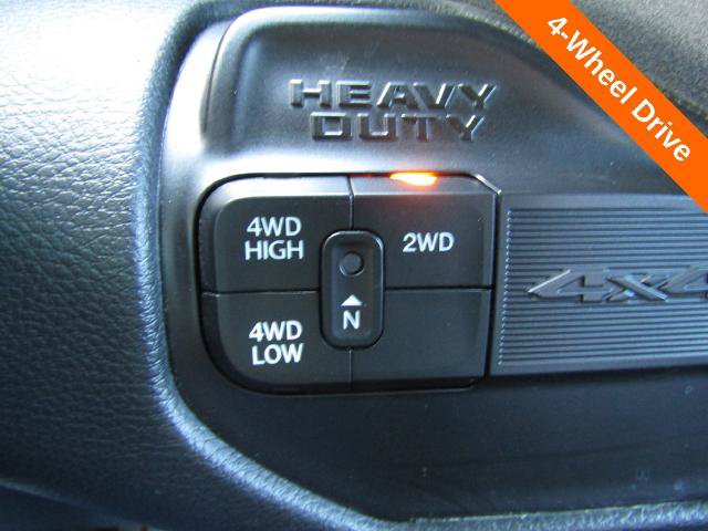 Used 2024 RAM 3500 Tradesman w/ Chrome Appearance Group AWD/4WD image 9