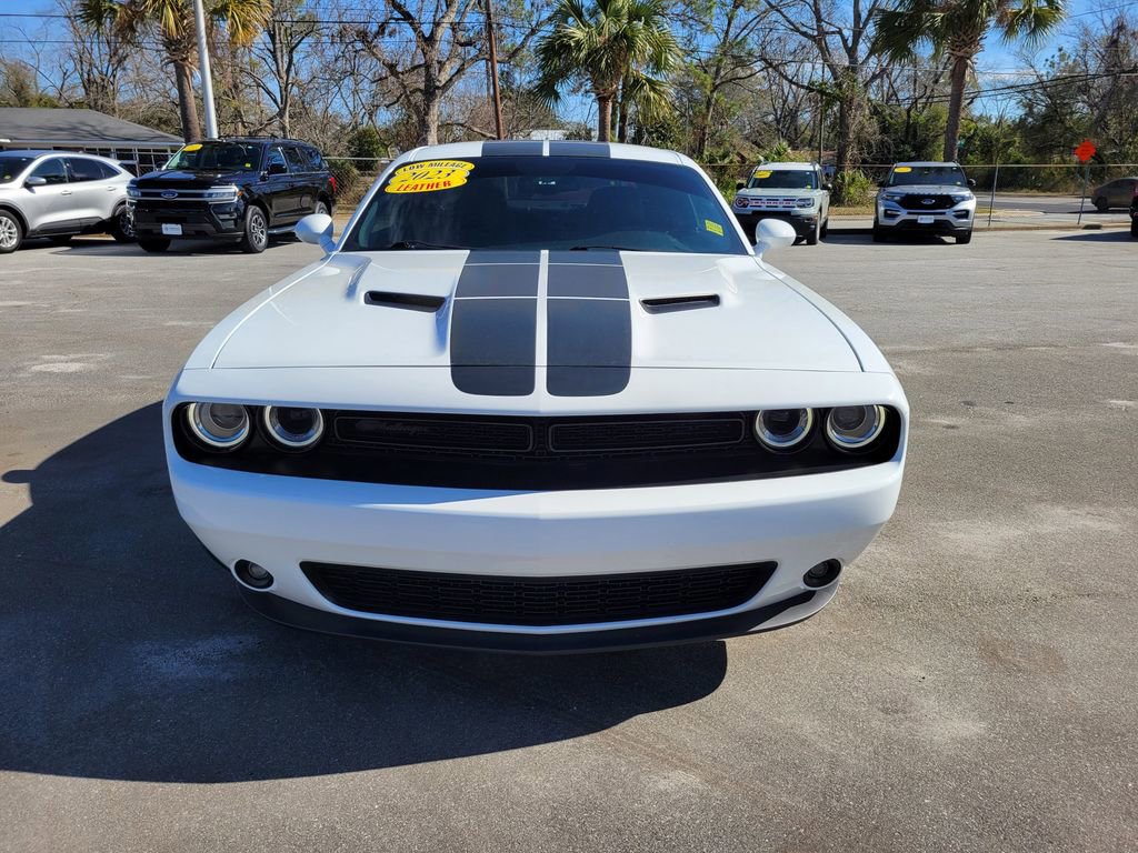 Used 2023 Dodge Challenger SXT w/ Plus Package image 8