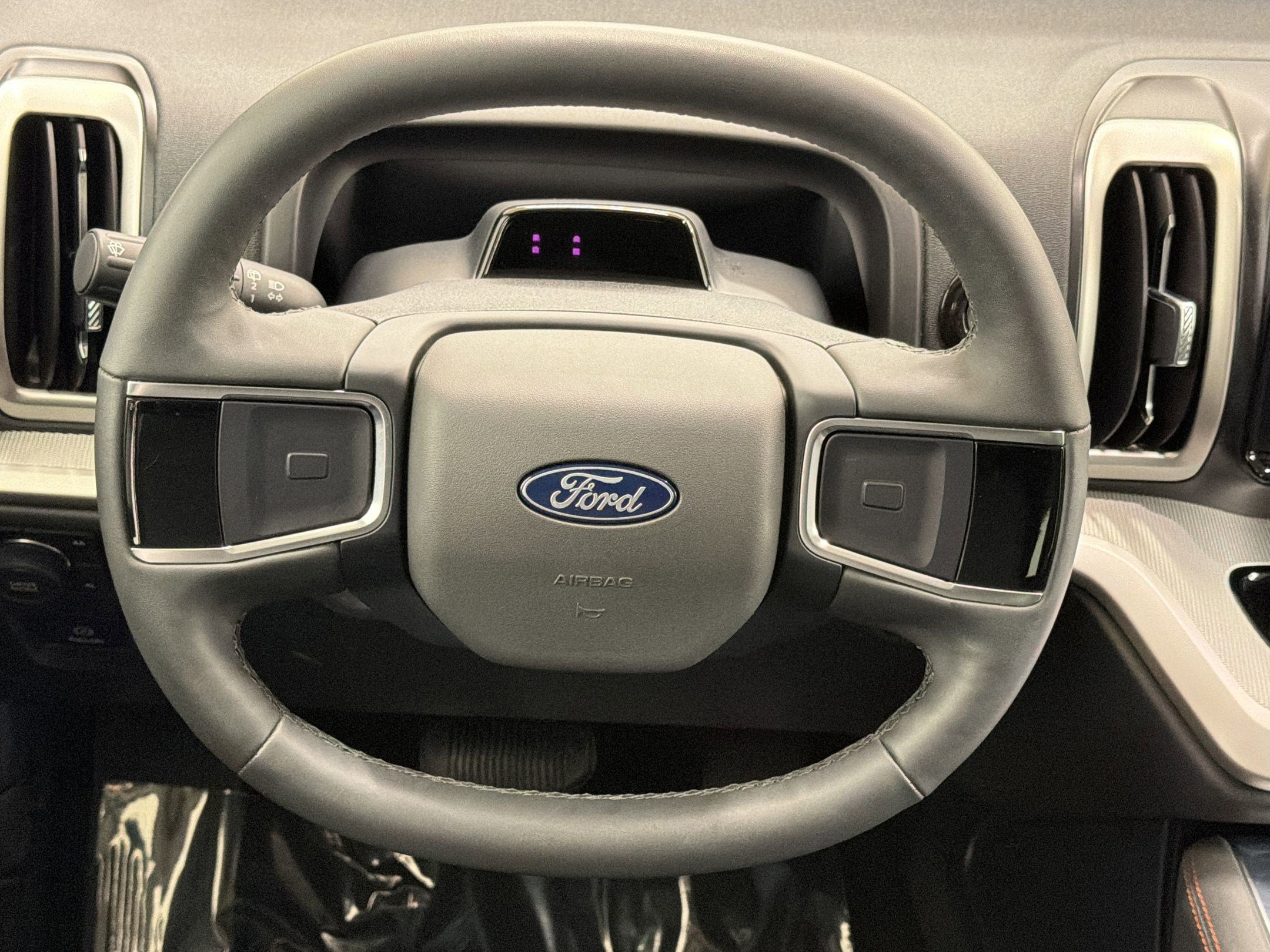 Certified 2025 Ford Expedition Active AWD/4WD image 16