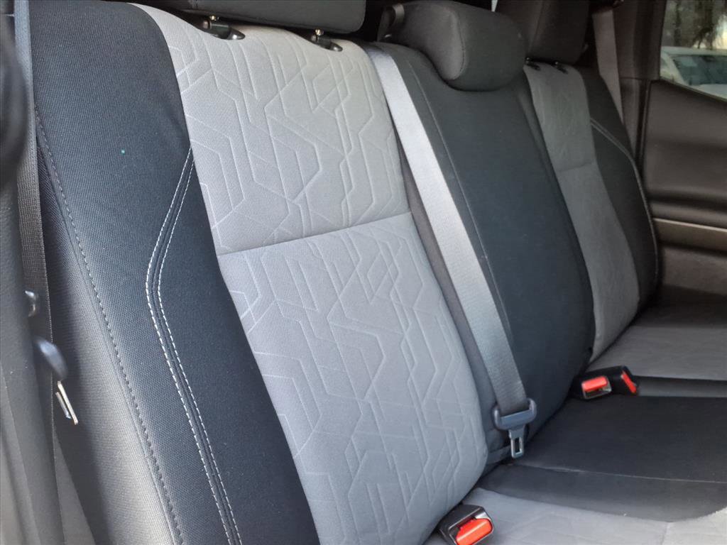 Used 2022 Toyota Tacoma TRD Off-Road image 15