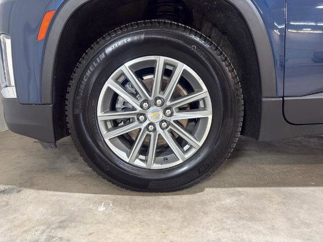 Used 2023 Chevrolet Traverse LT image 18