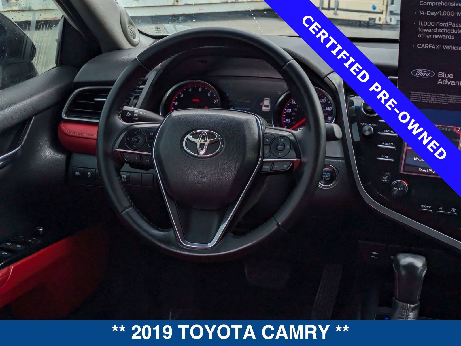 Used 2019 Toyota Camry XSE image 15