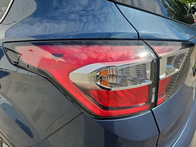 Certified 2018 Ford Escape SE FWD image 31