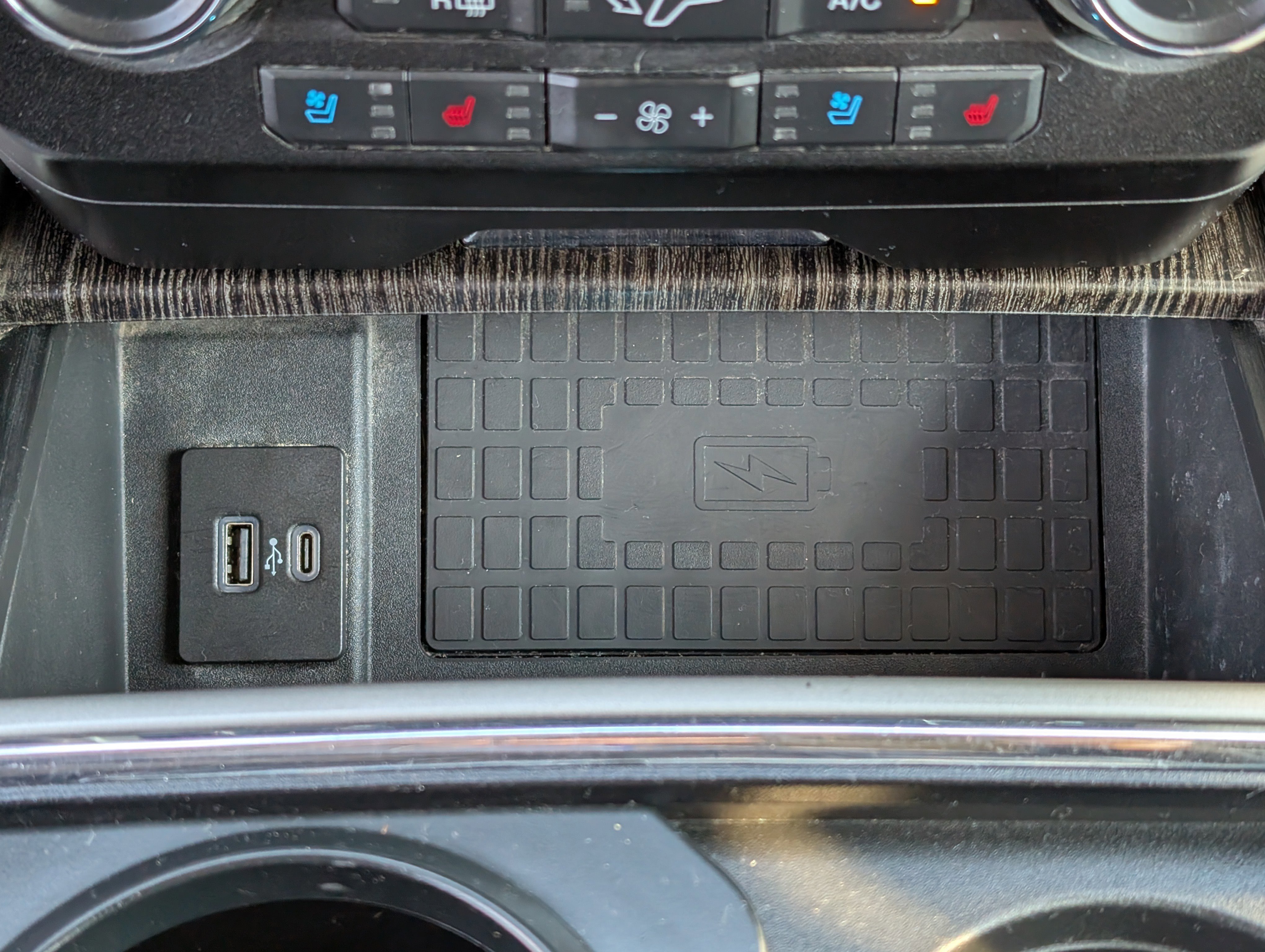 Certified 2020 Ford F350 Lariat w/ Lariat Ultimate Package image 26