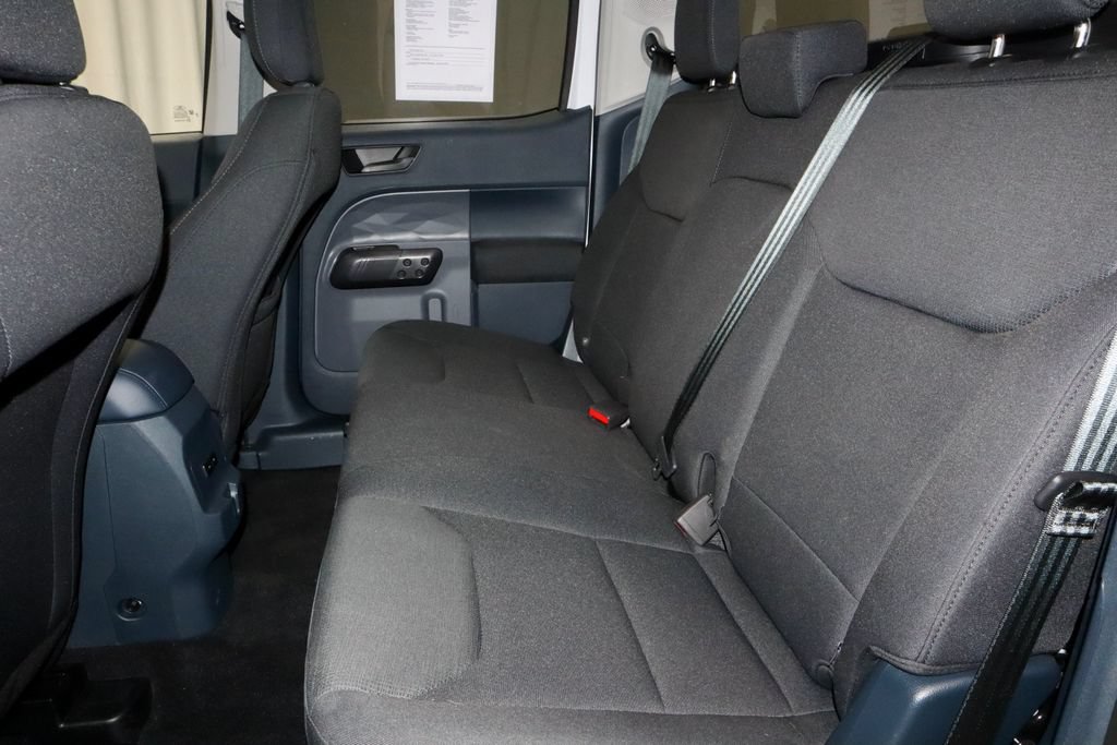 Certified 2025 Ford Maverick XL FWD image 21