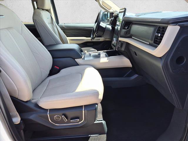 Certified 2023 Ford Expedition Platinum AWD/4WD image 23