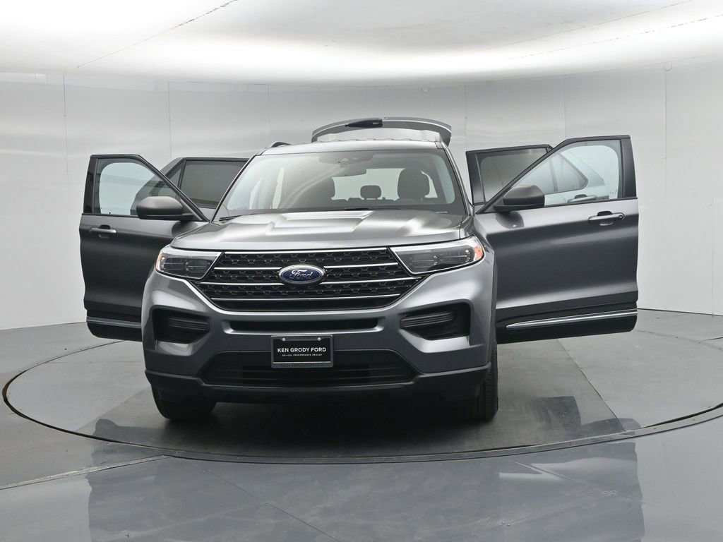 Certified 2023 Ford Explorer XLT RWD image 35