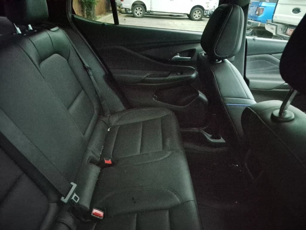 Used 2024 Buick Envista Sport Touring w/ Convenience I Package FWD image 27