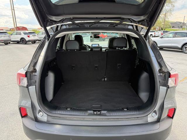Certified 2022 Ford Escape Titanium w/ Class II Trailer Tow Package AWD/4WD image 21