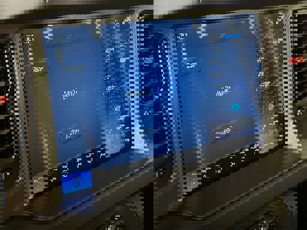 Certified 2025 Ford Bronco Raptor w/ Interior Carbon Fiber Pack image 20