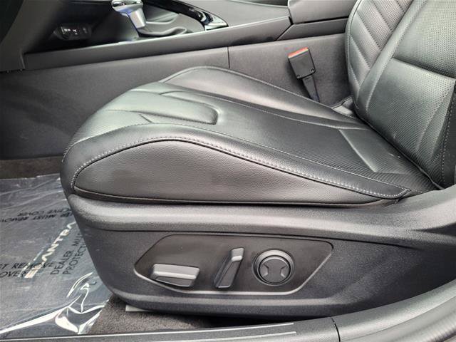 Used 2024 Hyundai Elantra Limited FWD image 23