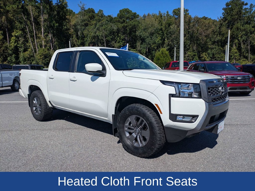 Used 2025 Nissan Frontier SV w/ SV Convenience Package AWD/4WD image 2