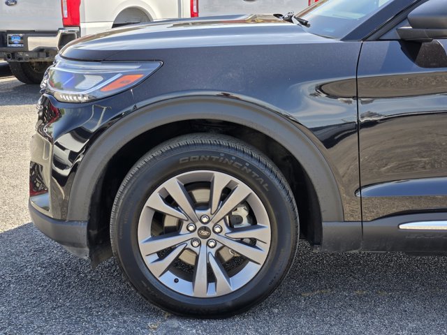 Certified 2025 Ford Explorer Active w/ Active Comfort Package AWD/4WD image 9